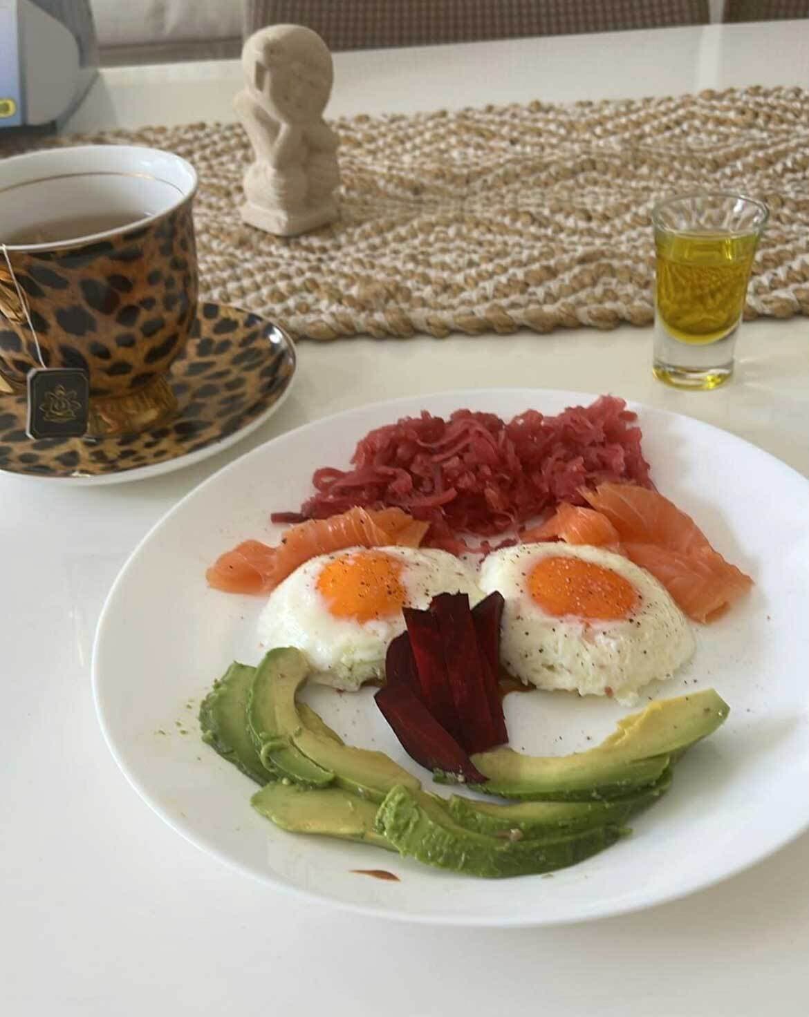 Happy Healthy Breakfast by Janelle Courtney