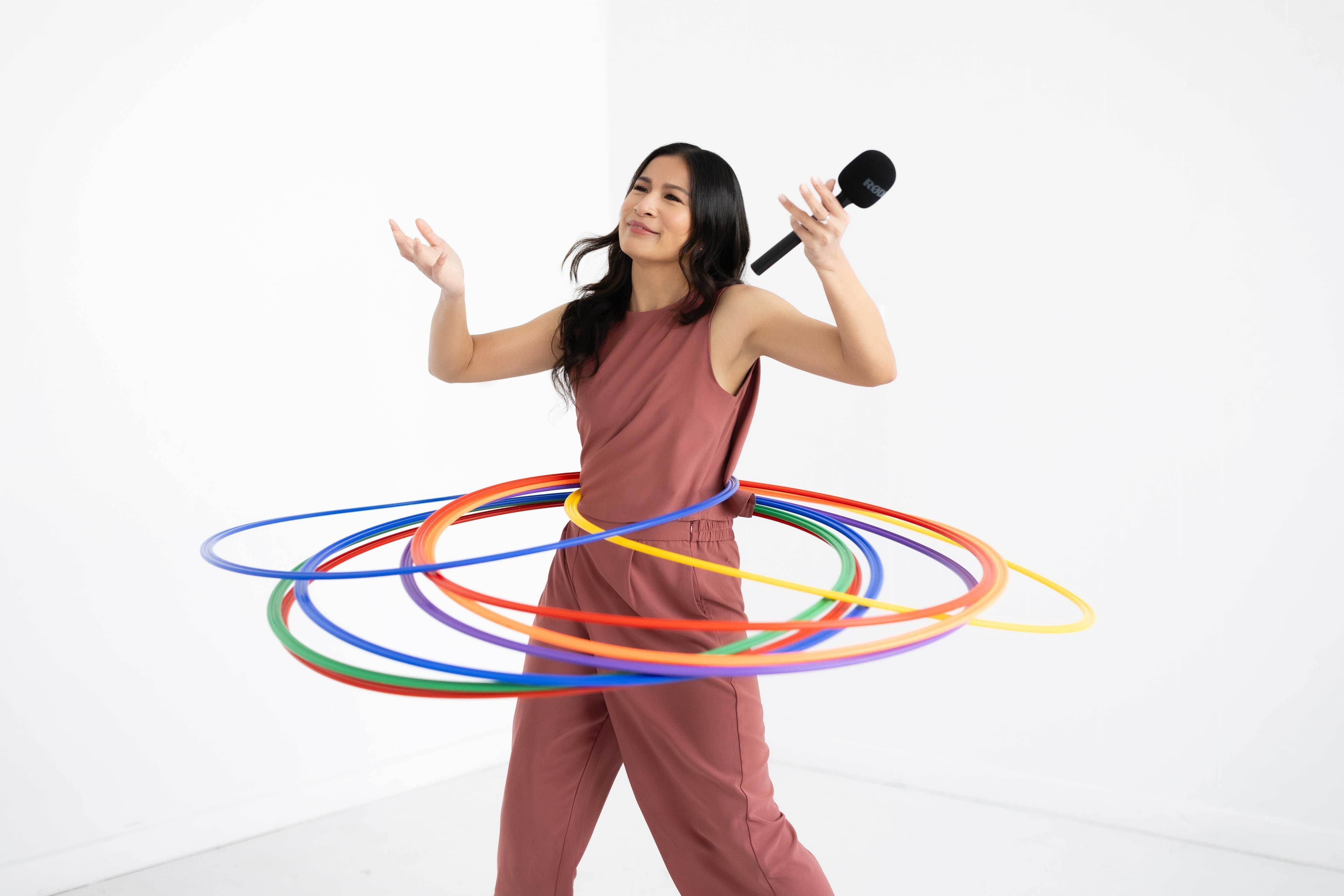 Jenny Doan using hula hoops