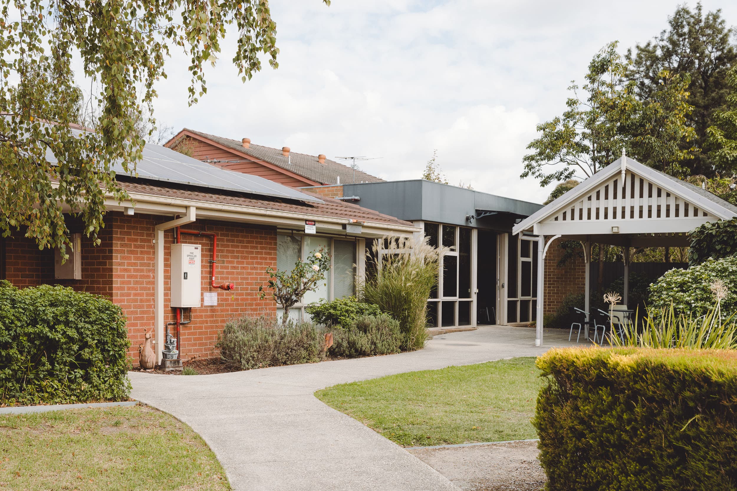 H walker MS Watsonia 25 6 Elowres